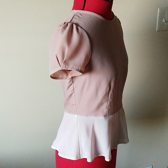 Flutter Hem Colorblock Blouse - Picture 4 of 4